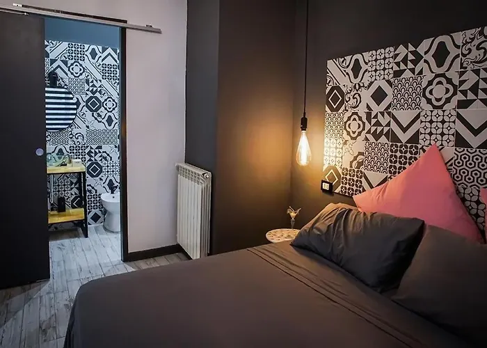 Pizzofalcone43 Νάπολη